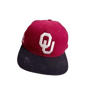 University of Oklahoma Sooners Snapback Russell Hat Baseball Cap OU Maroon Black